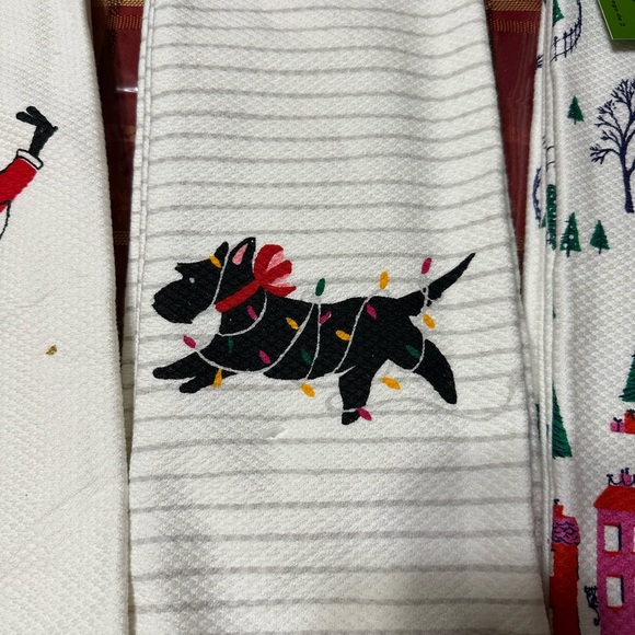 7 kate Spade Christmas dish towels - Picture 8 of 15